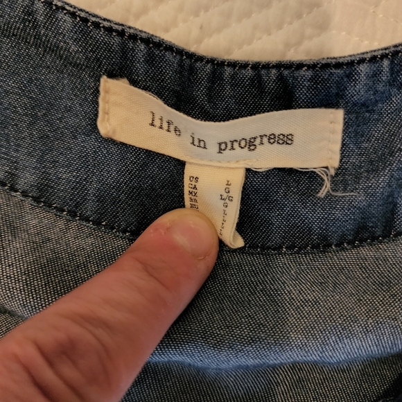 Life in Progress chambray dress - Picture 2 of 10